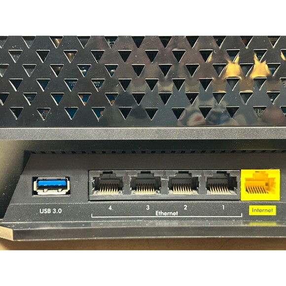 Netgear R6200 Smart AC 1200 Wi-Fi Router Dual Band 4 Ports USB 2.4 & 5 GHz - Picture 10 of 16